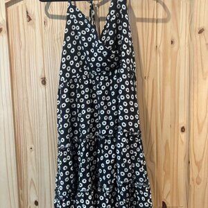Maurices Dress with daisies Size Large